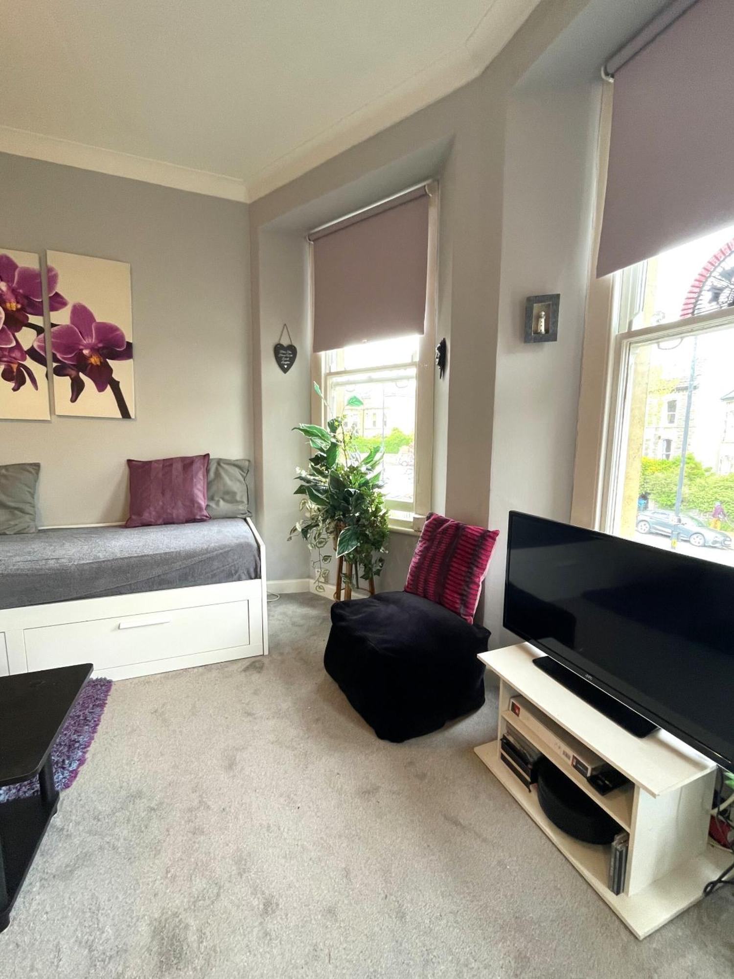 Snug Studio Apartment In Central Location Bristol Exterior photo