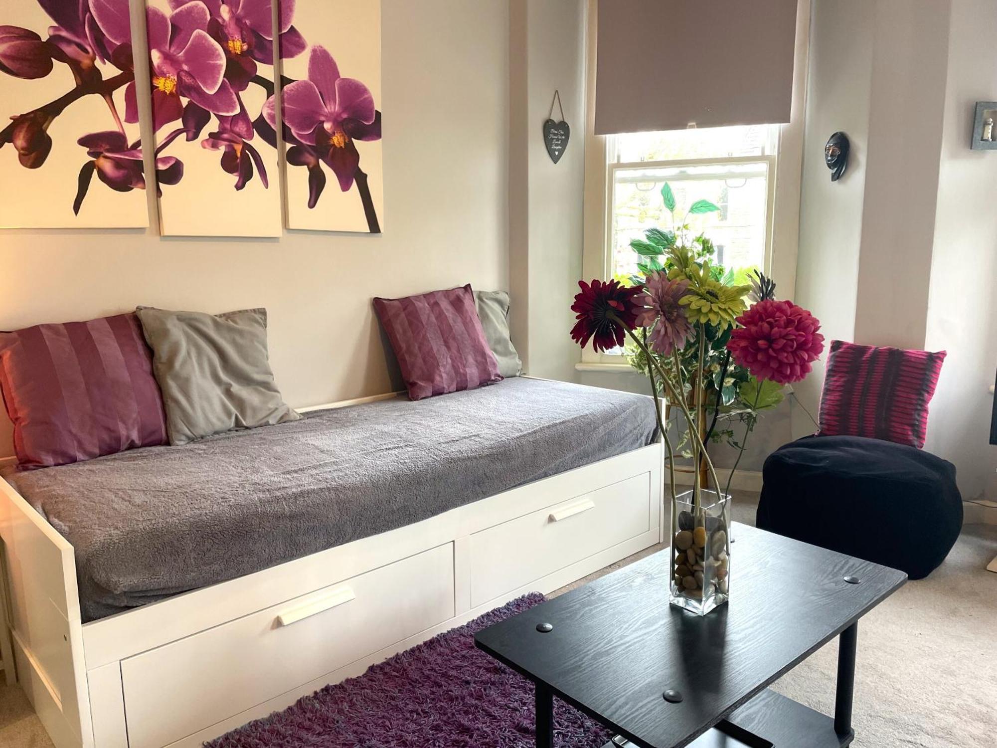Snug Studio Apartment In Central Location Bristol Exterior photo
